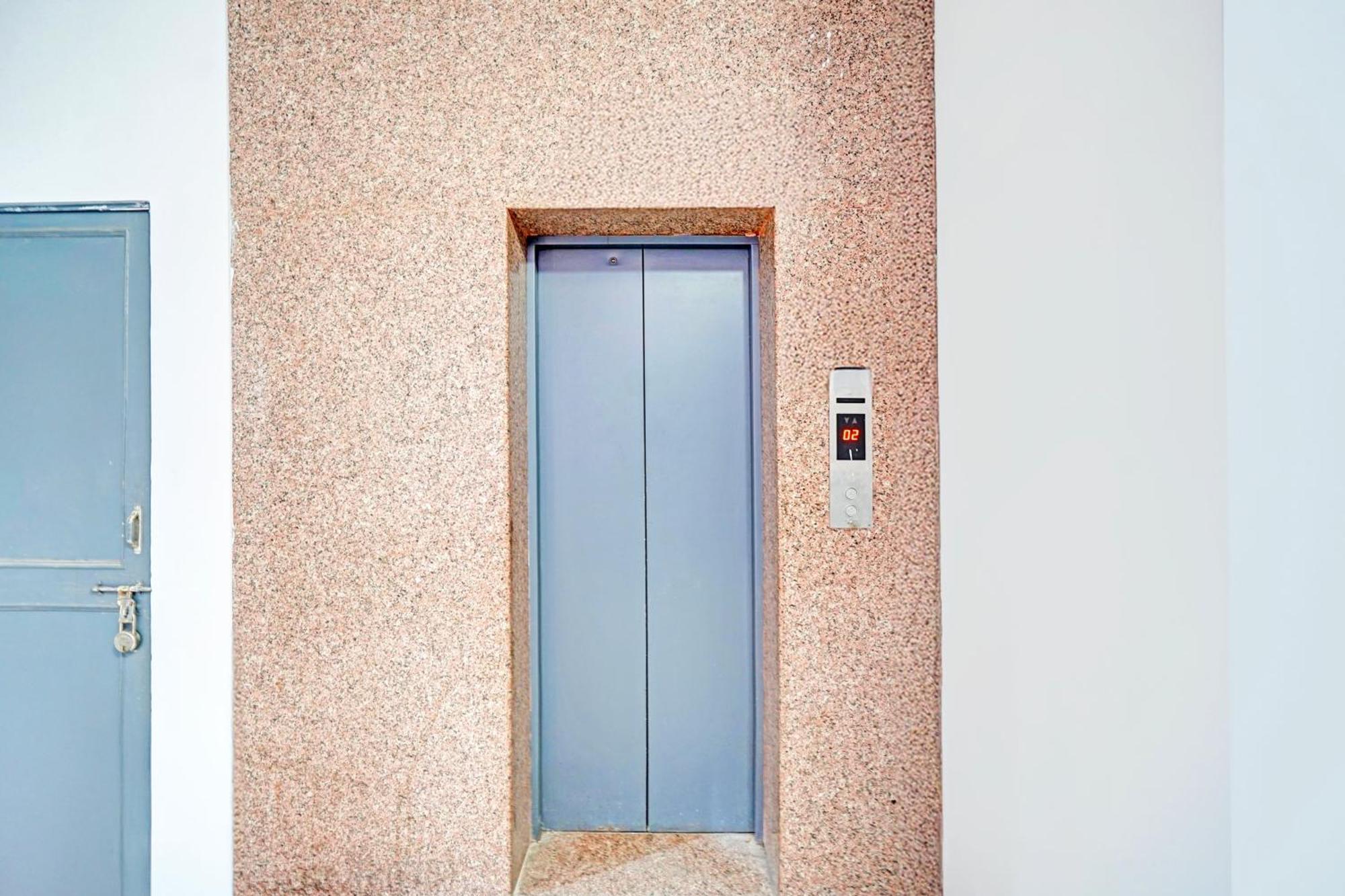 Townhouse Oak Nirman Nagar Mansarovar ジャイプール エクステリア 写真