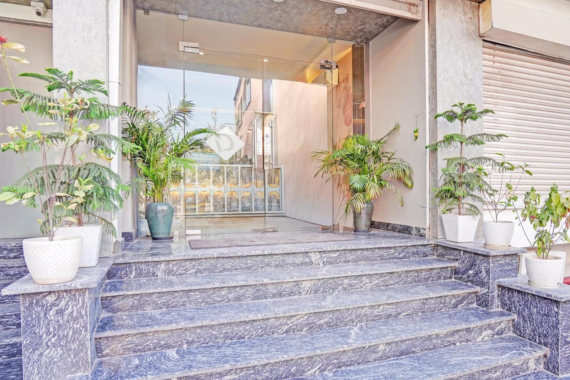 Townhouse Oak Nirman Nagar Mansarovar ジャイプール エクステリア 写真
