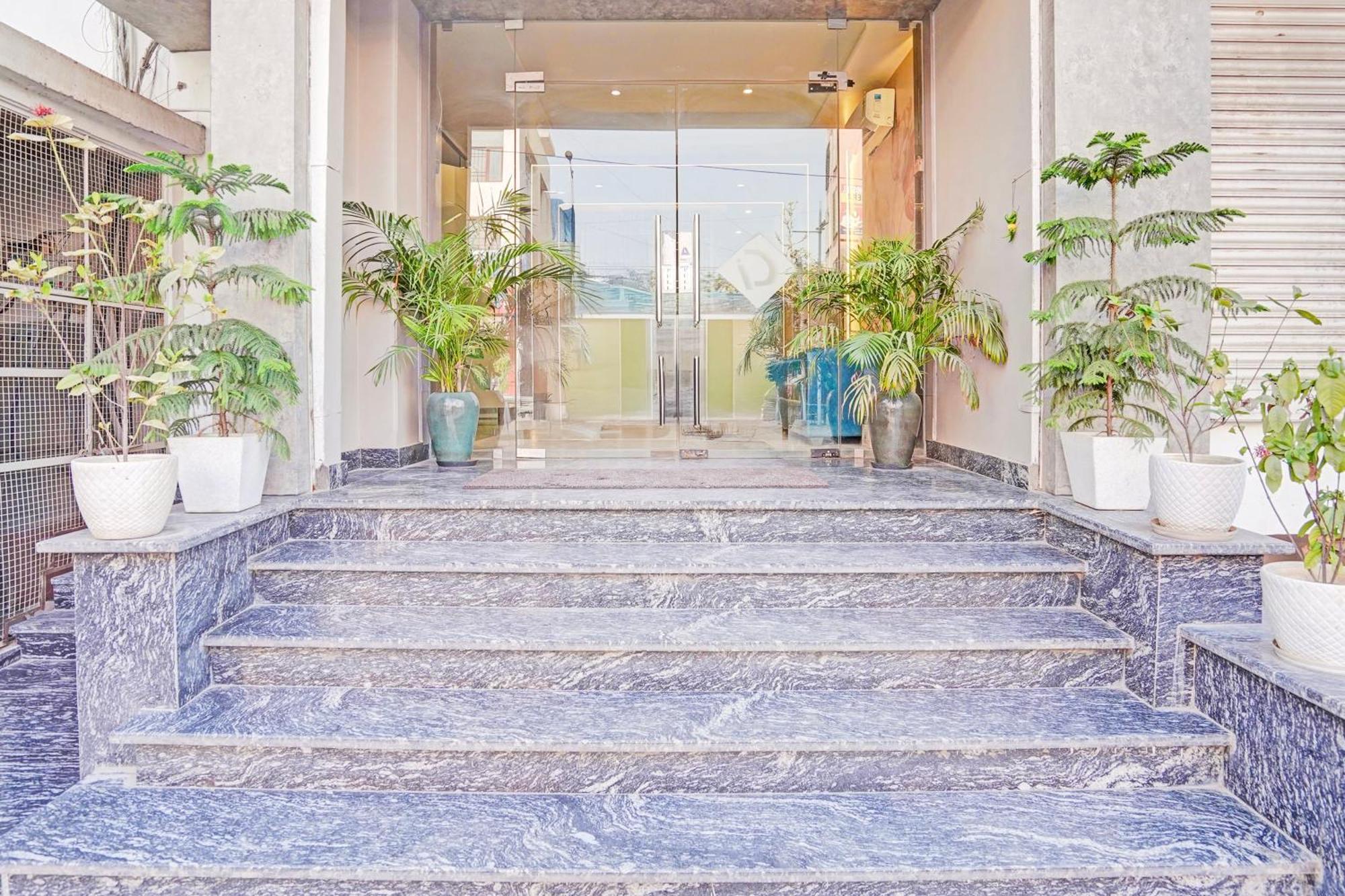 Townhouse Oak Nirman Nagar Mansarovar ジャイプール エクステリア 写真